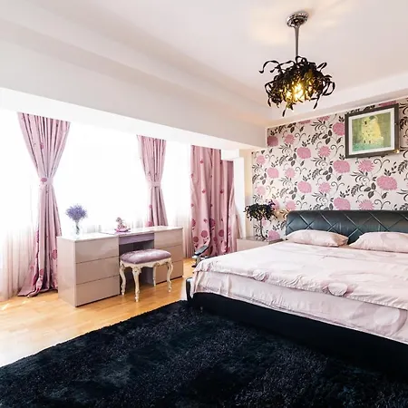 Tower Luxury Aparthotel * קונסטנצה